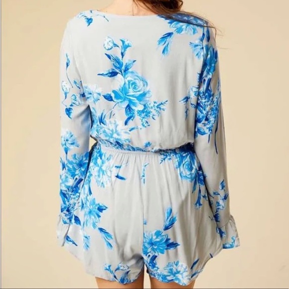 Altar’d State Grey & Blue Floral Surplice Layered Boho Romper - Picture 9 of 9
